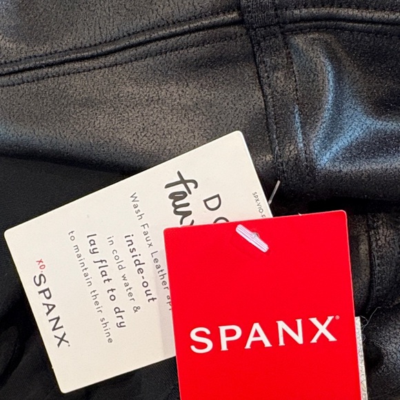 SPANX Shiny Black Leggings - Picture 2 of 6